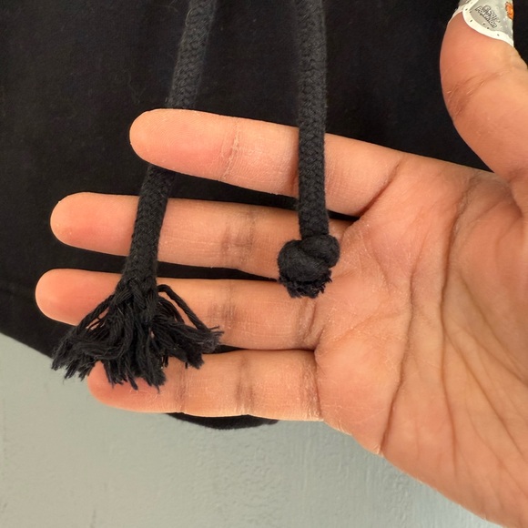 Aritzia TNA Cozy Sweatfleece Boyfriend Shorts - Picture 2 of 4